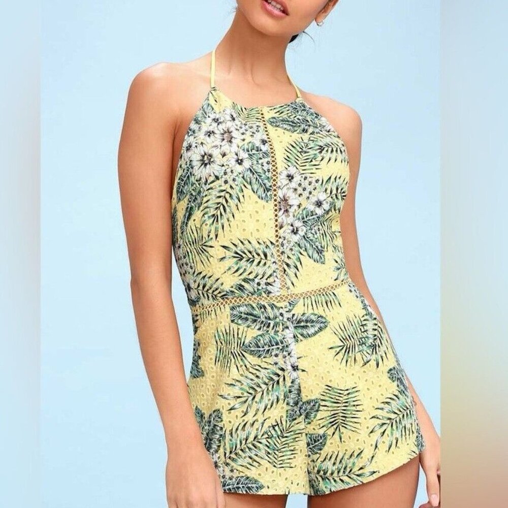 NWT BB Dakota Schiffer Print Eyelet Romper with Open Back